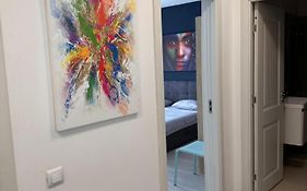 Exigent Plazza Residence - Self Check-In